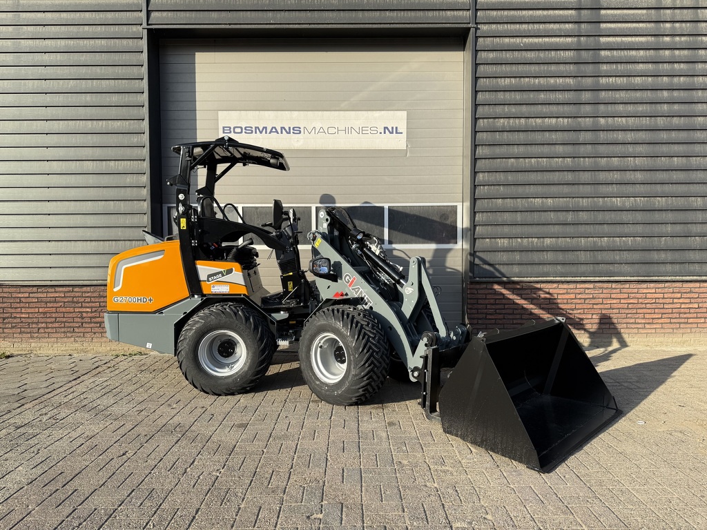 Giant G2700 HD + minishovel / kniklader NIEUW €665 LEASE