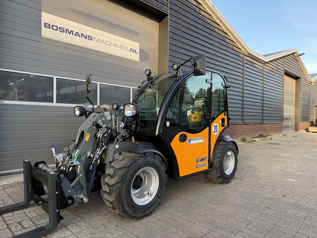 Giant GT5048 tendo compact verreiker NIEUW