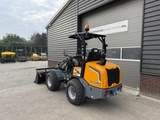 miniature-of Giant G2700 HD X-TRA + minishovel / kniklader NIEUW