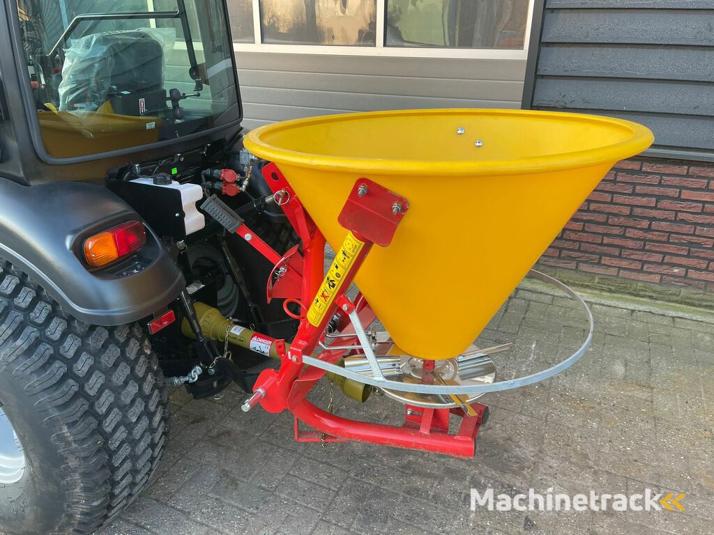 Solis 26 HST minitractor CABINE (optie zoustrooier, sneeuwschuif)