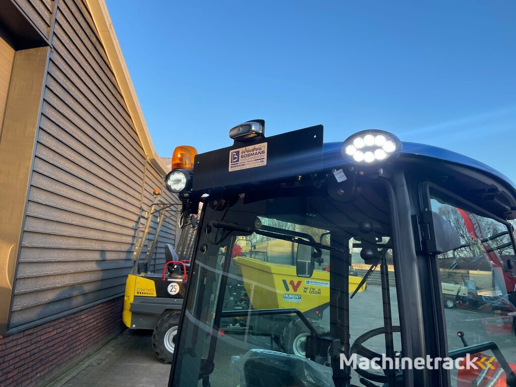 Solis 26 HST minitractor CABINE (optie zoustrooier, sneeuwschuif)