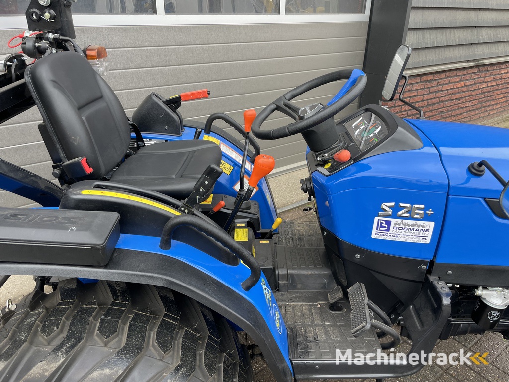 Solis 26 + minitractor NIEUW industriebanden 5 jaar GARANTIE