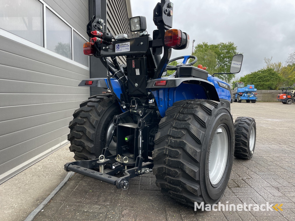 Solis 26 + minitractor NIEUW industriebanden 5 jaar GARANTIE