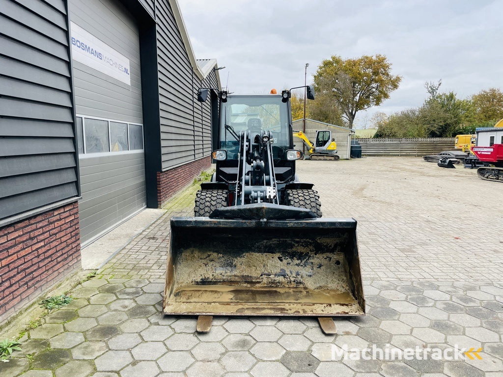 TE HUUR Giant G5000 5 T shovel / kniklader