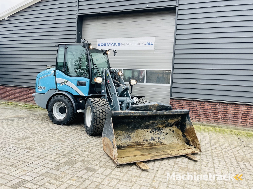 TE HUUR Giant G5000 5 T shovel / kniklader