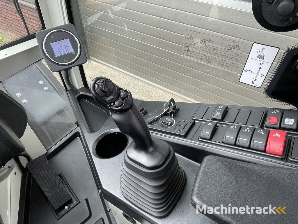 Liebherr L506 C compact shovel / kniklader NIEUW €775 LEASE