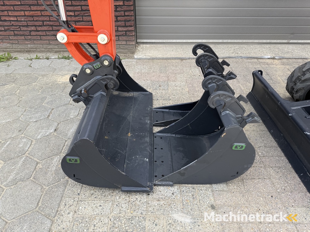 Kubota KX027 HI-SPEC minigraver NIEUW incl CW05 + 3 bakken