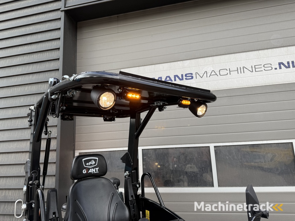 Giant G1500 L HD X-TRA minishovel / kniklader NIEUW