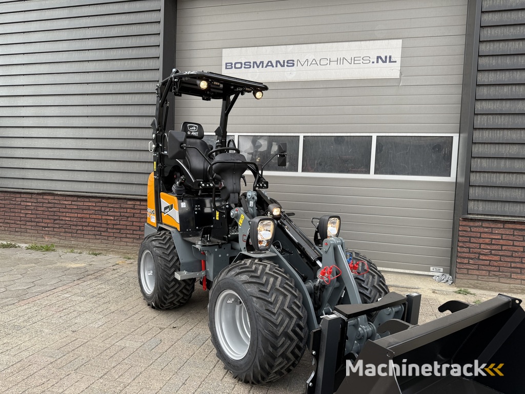 Giant G1500 L HD X-TRA minishovel / kniklader NIEUW