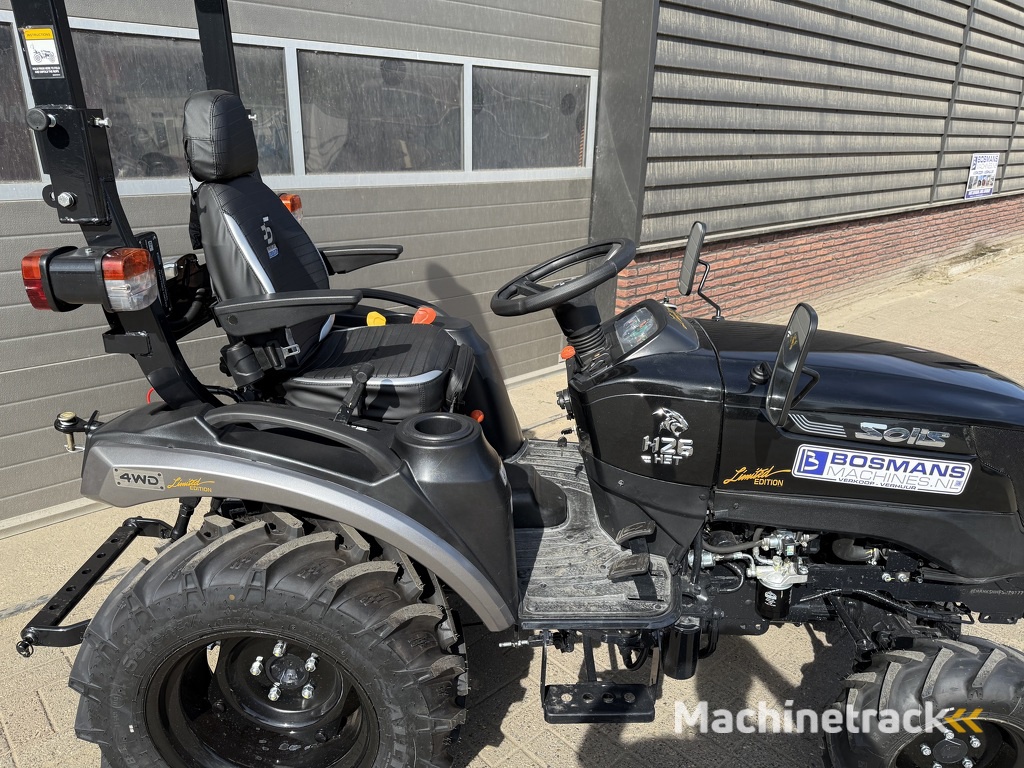 Solis 26 HST minitractor NIEUW black edition / brede agri banden
