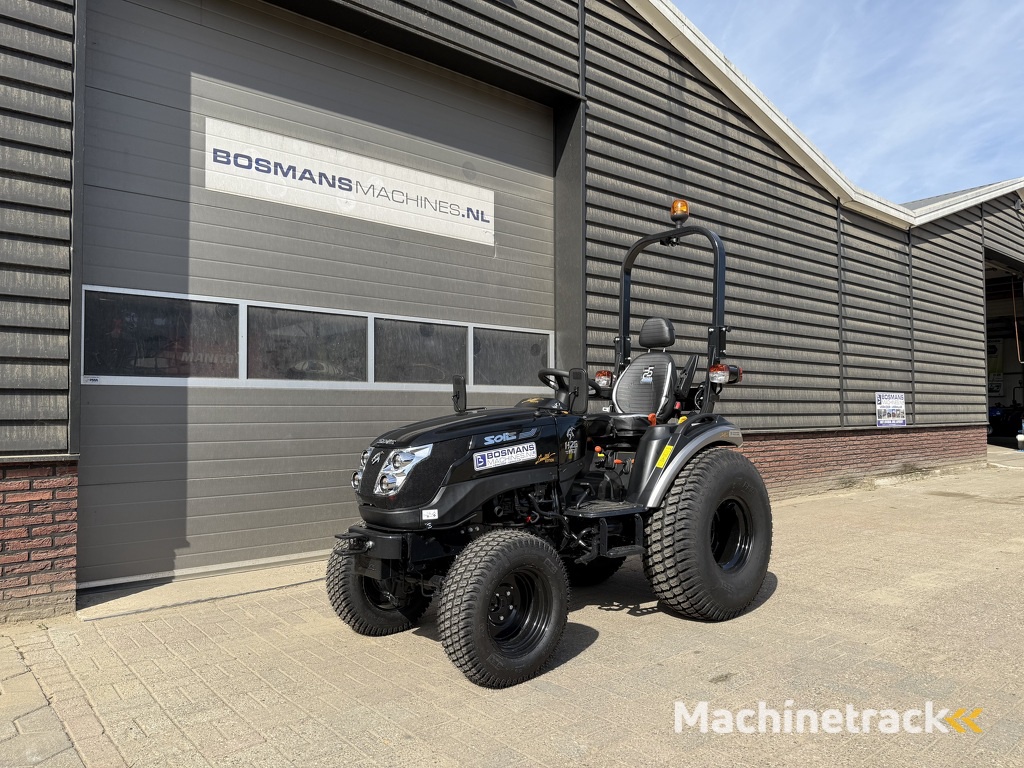 Solis 26 HST minitractor NIEUW BLACK EDITION hoge gazonbanden