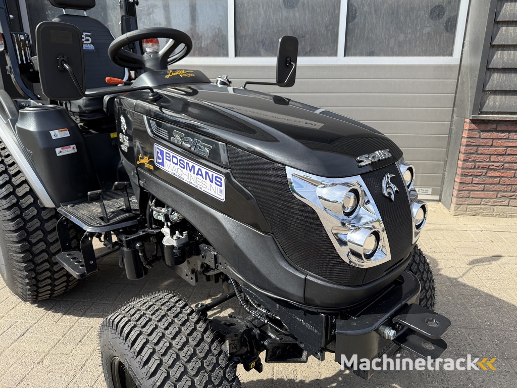 Solis 26 HST minitractor NIEUW BLACK EDITION hoge gazonbanden