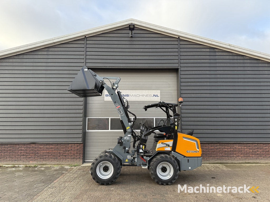 Giant G2700 HD + minishovel / kniklader NIEUW