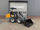 Miniaturansicht von Giant G2700 HD + minishovel / kniklader NIEUW