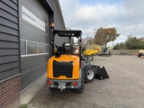 Miniaturansicht von Giant G2700 HD + minishovel / kniklader NIEUW