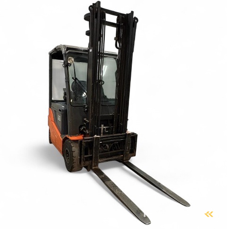 Toyota 8FBMKT25 heftruck