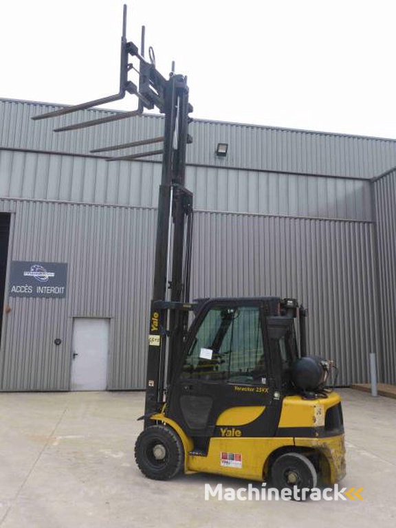 Yale GLP25VX