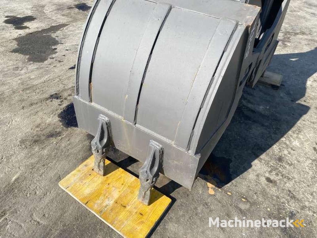 AUTRE 650mm - ouverture 1550mm - 14 / 18 Tonnes