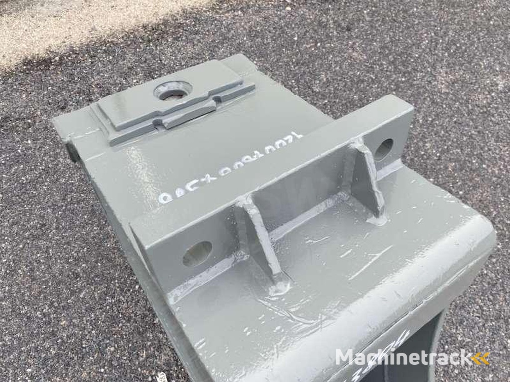 Mecalac en-bute-350mm-Séries-8-10-11-et-12