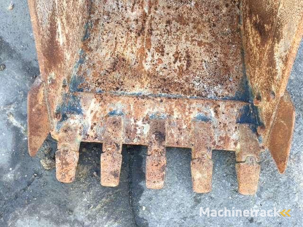 Hyundai Robex-55-7-700mm-Axes-45mm