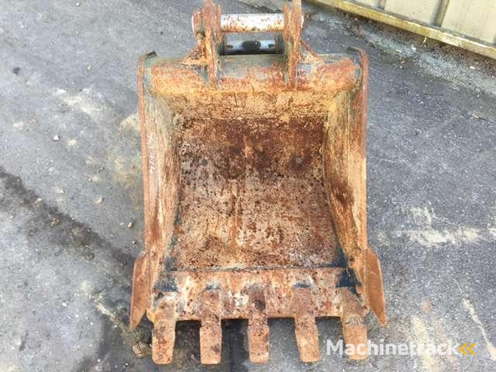 Hyundai Robex-55-7-700mm-Axes-45mm