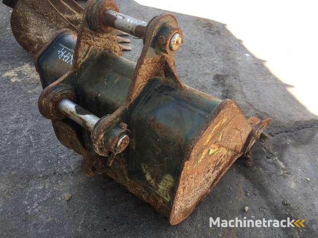 Hyundai Robex-55-7-700mm-Axes-45mm