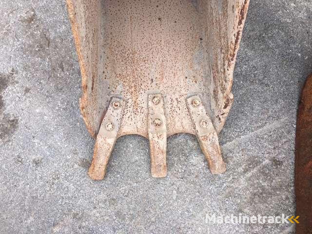 Caterpillar 450mm-Tractopelle