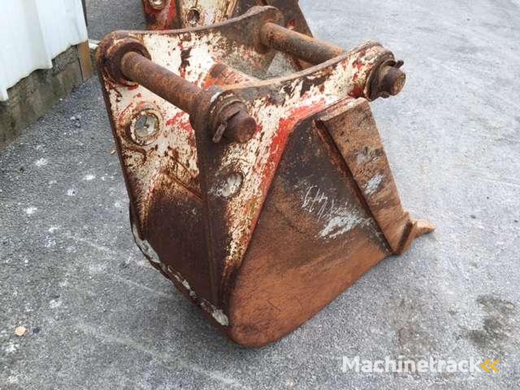 Caterpillar 450mm-Tractopelle