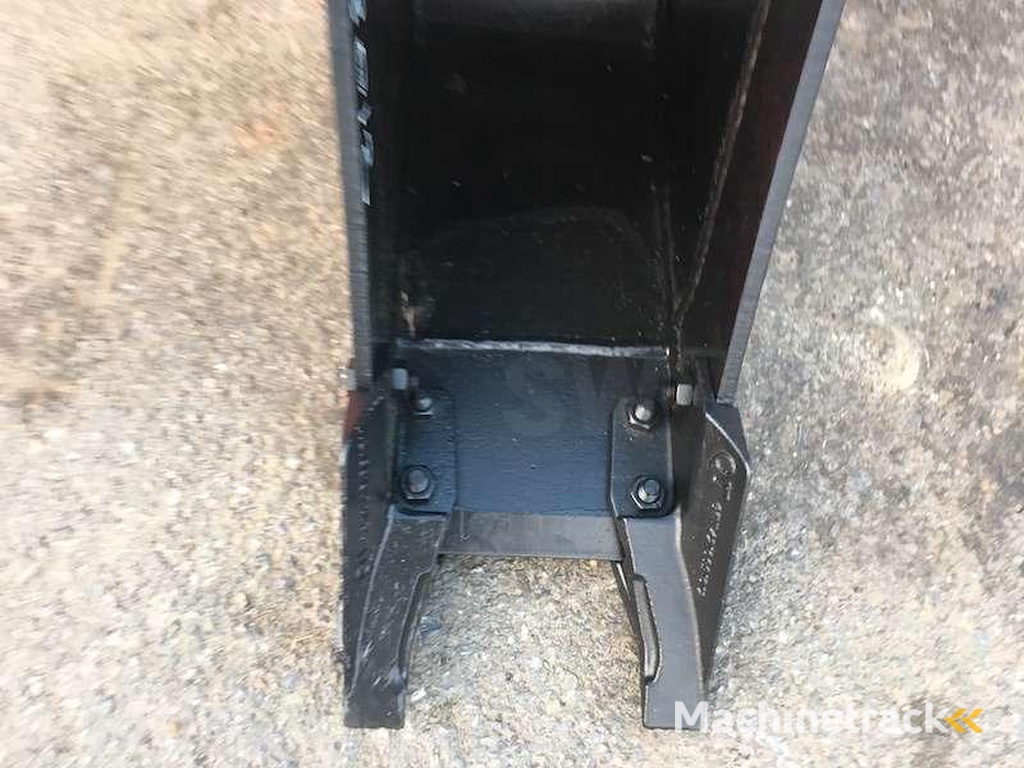 STRICKLAND 230mm - Axes 35mm