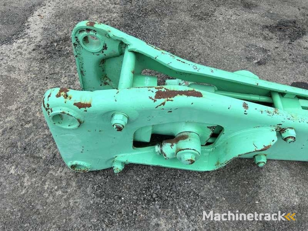 AUTRE tractopelles / peles 6 / 8 Tonnes - 355 Kgs