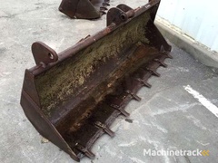 case-2300mm-tractopelle