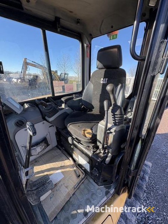 Caterpillar 305.5-E2