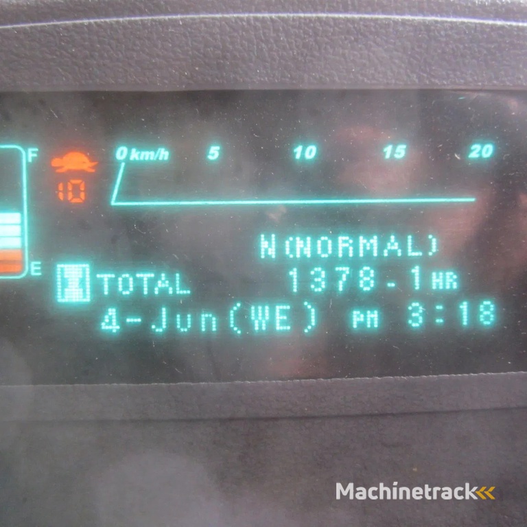 Nichiyu Heftruck FPC25PN, elek., triplo, side shift, hydro vorkverstelling.