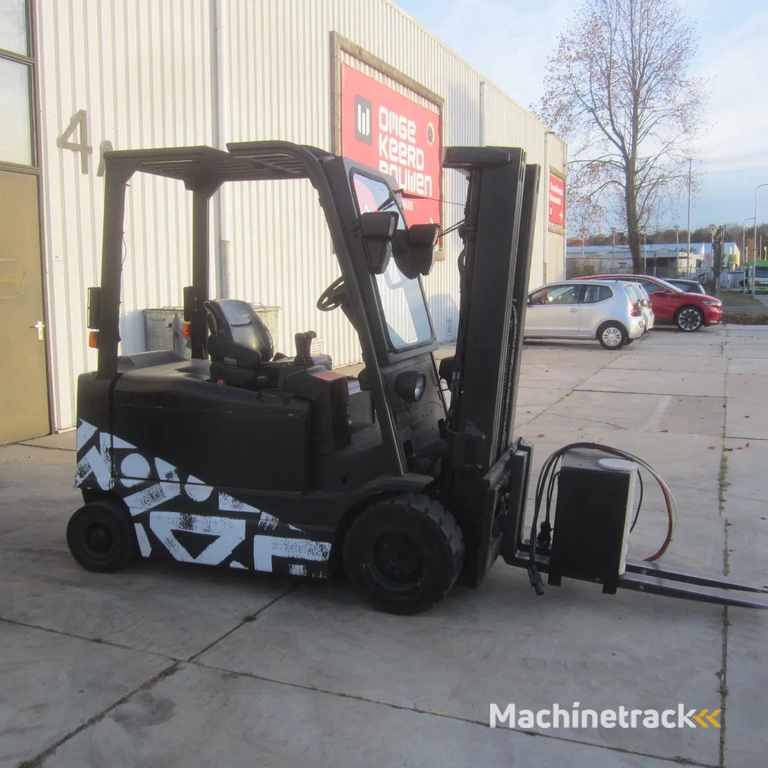 Hyster Heftruck J 2.50 XM, elek, triplomast, side shift.