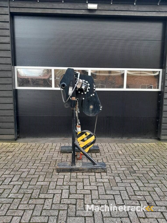 Manitou Lier 5 ton winch Treuil