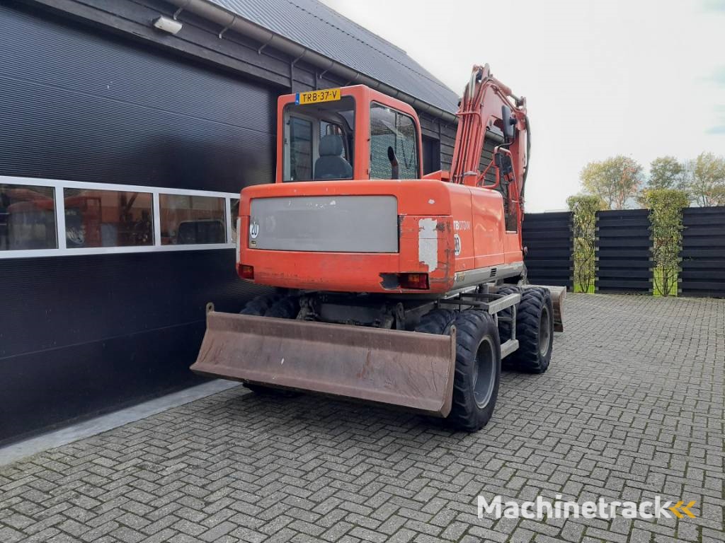 Takeuchi TB070 mobiele kraan graafmachine