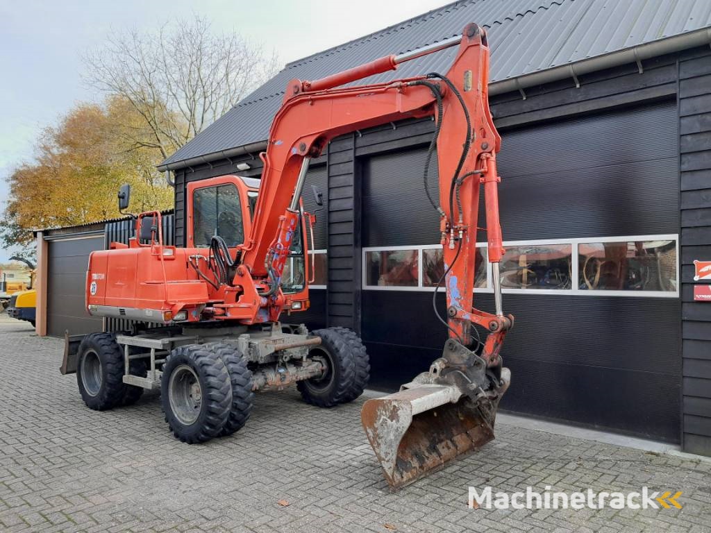 Takeuchi TB070 mobiele kraan graafmachine