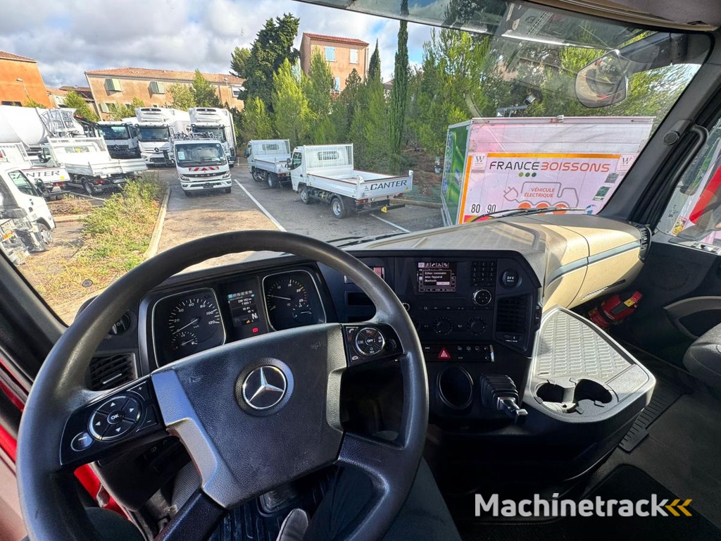 Mercedes Actros