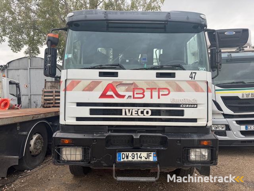 Iveco EUROTECH-CURSOR-310-TRIBENNE-GRUE-HIAB
