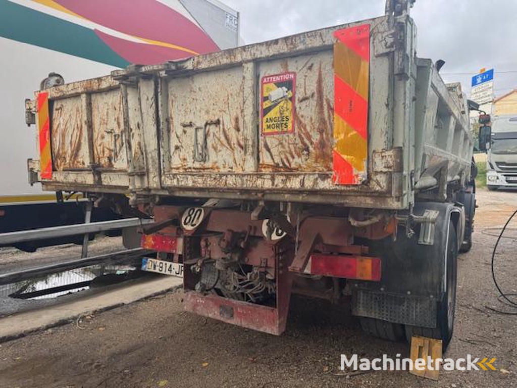 Iveco EUROTECH-CURSOR-310-TRIBENNE-GRUE-HIAB