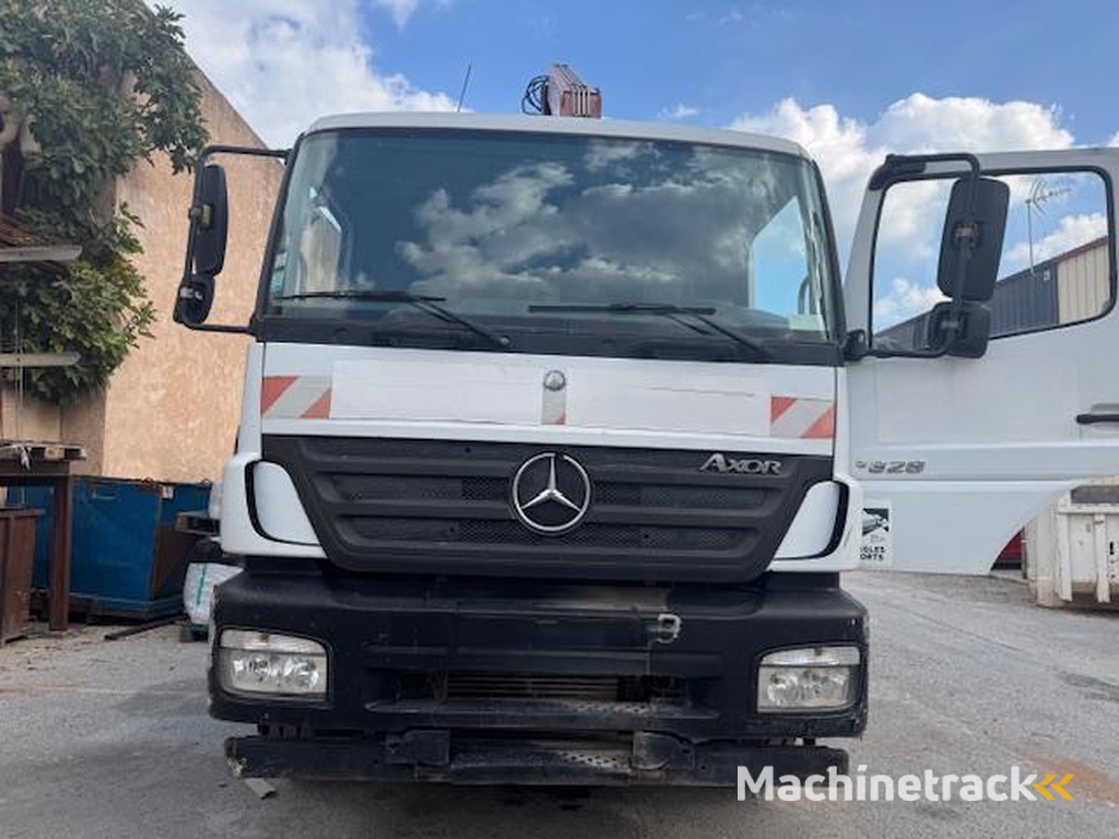 Mercedes AXOR 1828 BENNE GRUE FASSI
