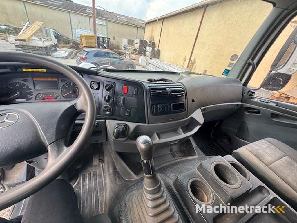 Mercedes AXOR 1828 BENNE GRUE FASSI