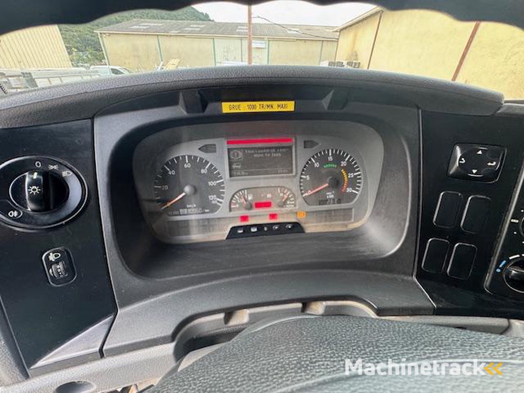 Mercedes AXOR 1828 BENNE GRUE FASSI