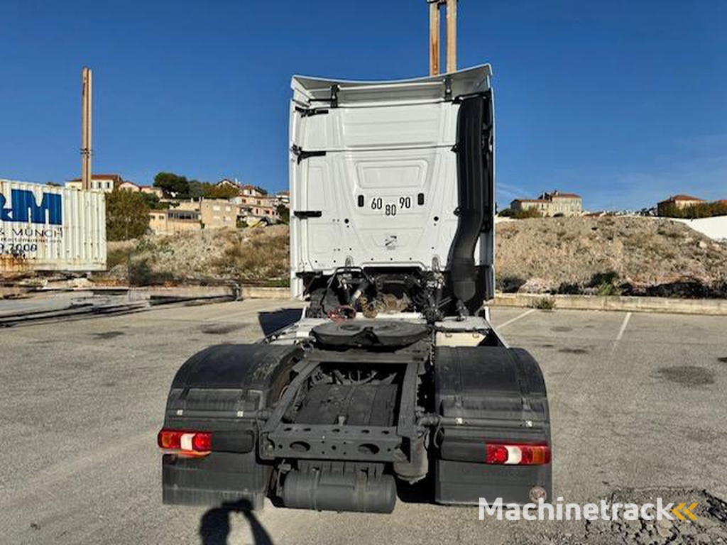 Mercedes ACTROS 1853