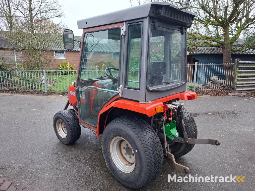 Massey Ferguson 1220