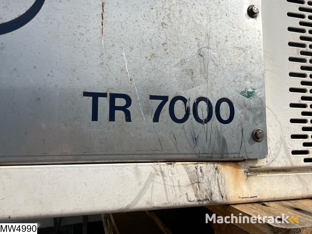 TRS TR 7000
