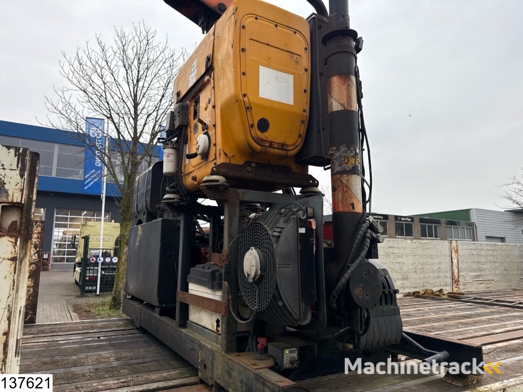 Lecitrailer open laadbak Palfinger PK15500, Remote