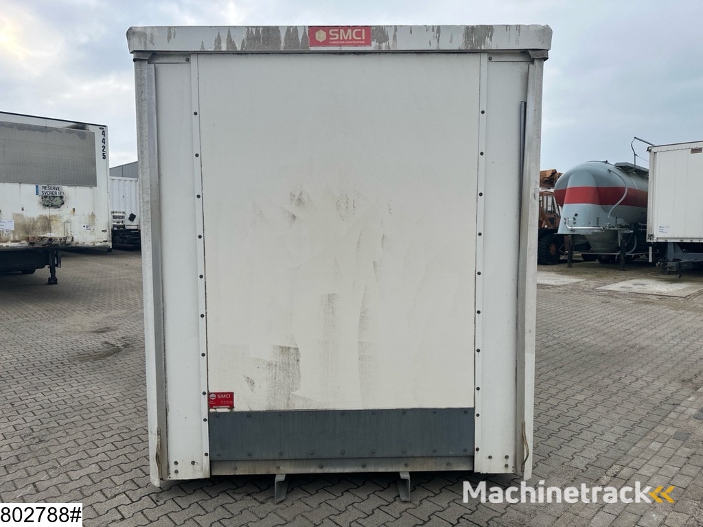 Onbekend Gesloten laadbak