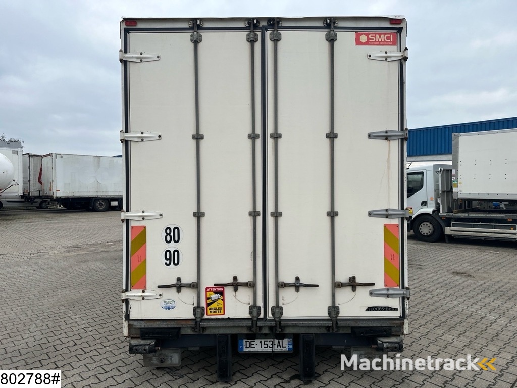 Onbekend Gesloten laadbak