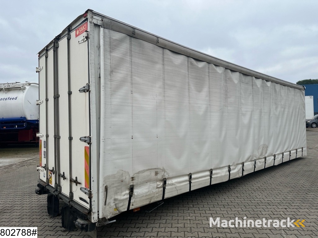 Onbekend Gesloten laadbak